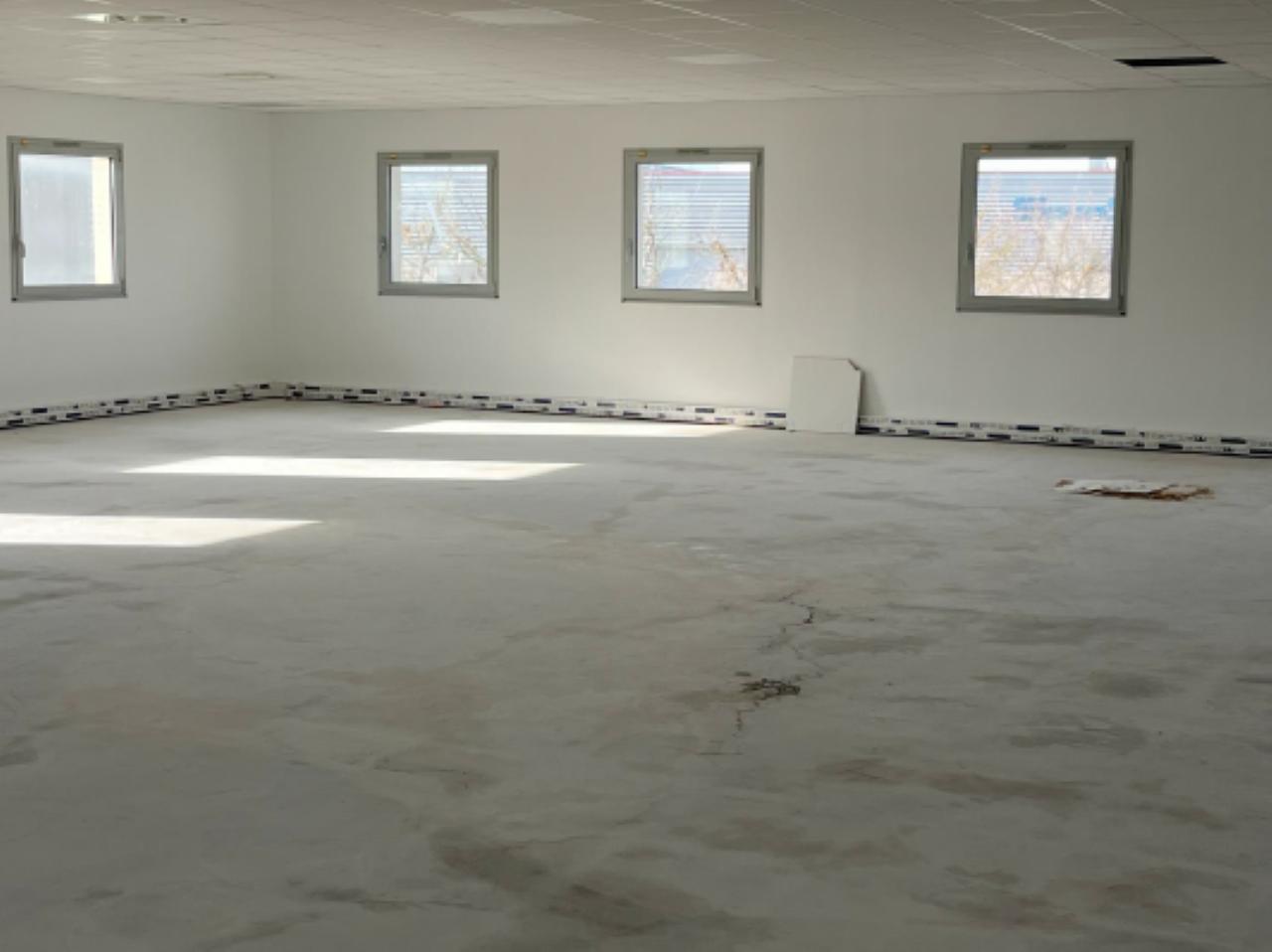 Bureau Saint-Priest 326m² Vente bureau Saint-Priest Rhône OVBUR2118045 10
